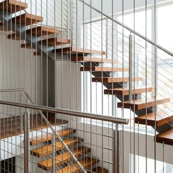 Cáp inox cầu thang là gì? Phân loại, ứng dụng và cách chọn chuẩn