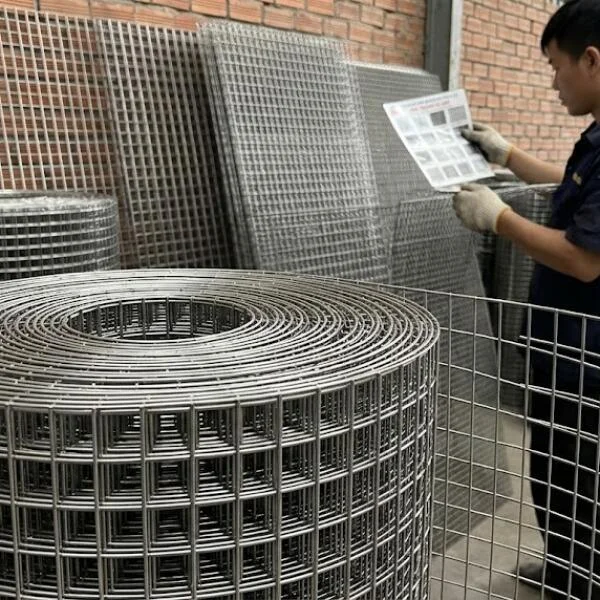 Lưới inox hàn là gì? Đặc điểm, ứng dụng và cách chọn chuẩn