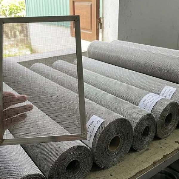 Lưới inox chống côn trùng là gì? Đặc điểm, ứng dụng và cách chọn