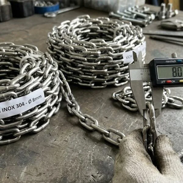 Xích inox 304 phi 8 là gì? Thông số, ứng dụng và cách chọn chuẩn kỹ thuật