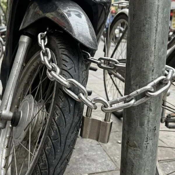 Xích inox khóa xe là gì? Phân loại, ứng dụng và cách chọn