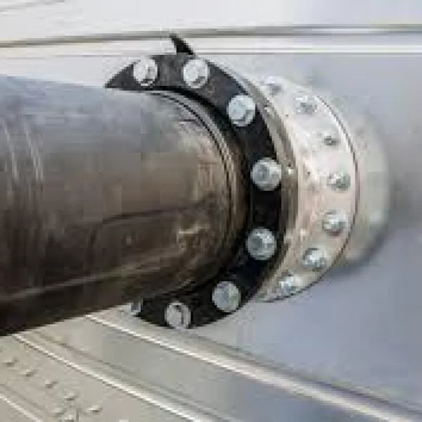 Flanged connection pipe