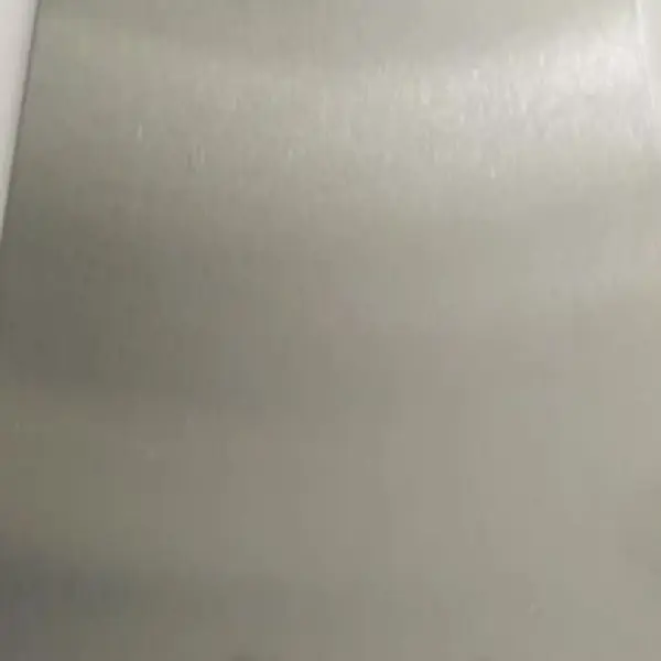 Môi inox