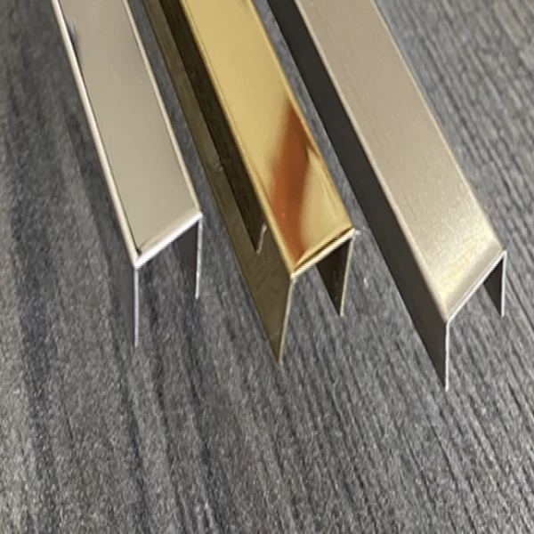 Vật liệu U inox mạ vàng