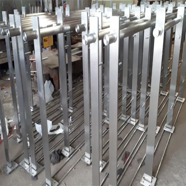 Trụ inox 304