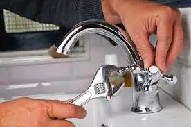 cách sửa vòi nước inox bị rỉ 1