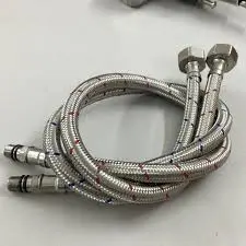 dây cấp nước nóng lạnh inox 304 1