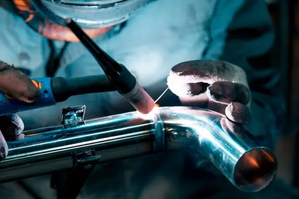 hàn inox bằng khí gì