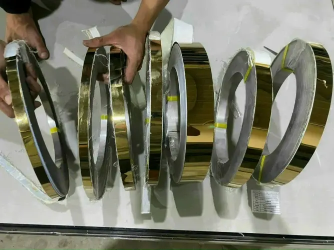 la cuộn inox vàng\
